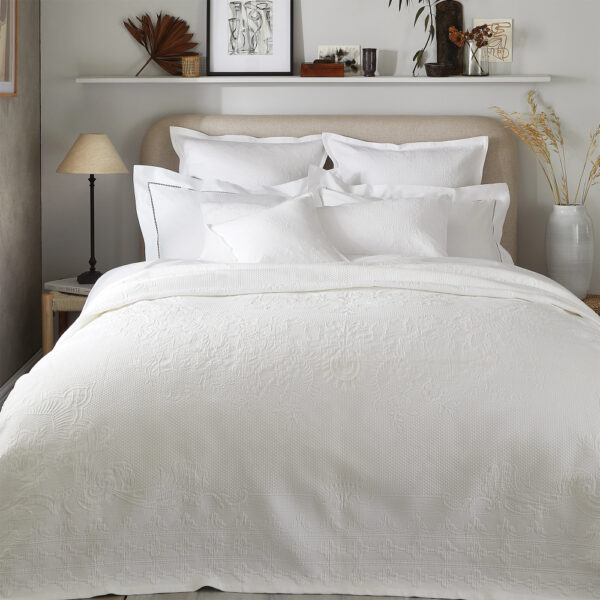 The White Company Etienne Bedspread - Double