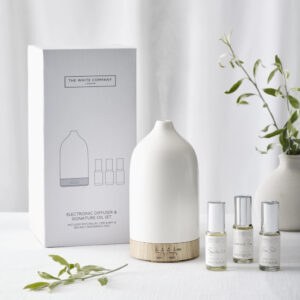 The White Company Electronic Diffuser & Signature Oil Set