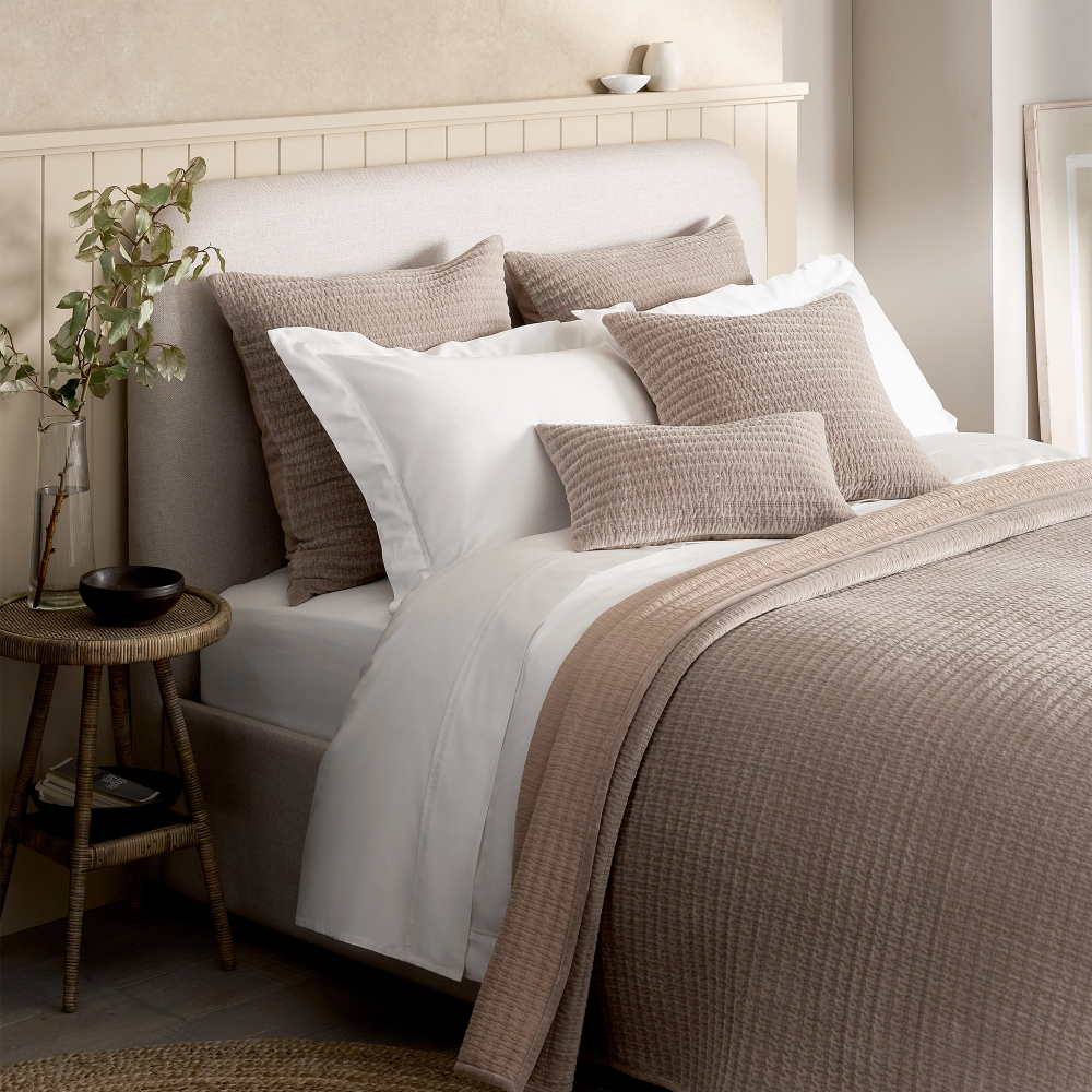 The White Company Farlow Quilt - King/Super King - Mink