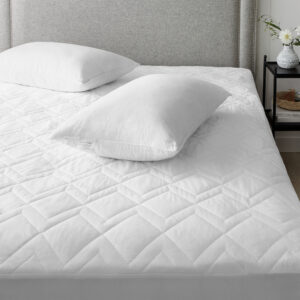 The White Company Luxury Cotton-Rich Waterproof Quilted Protector - Emperor