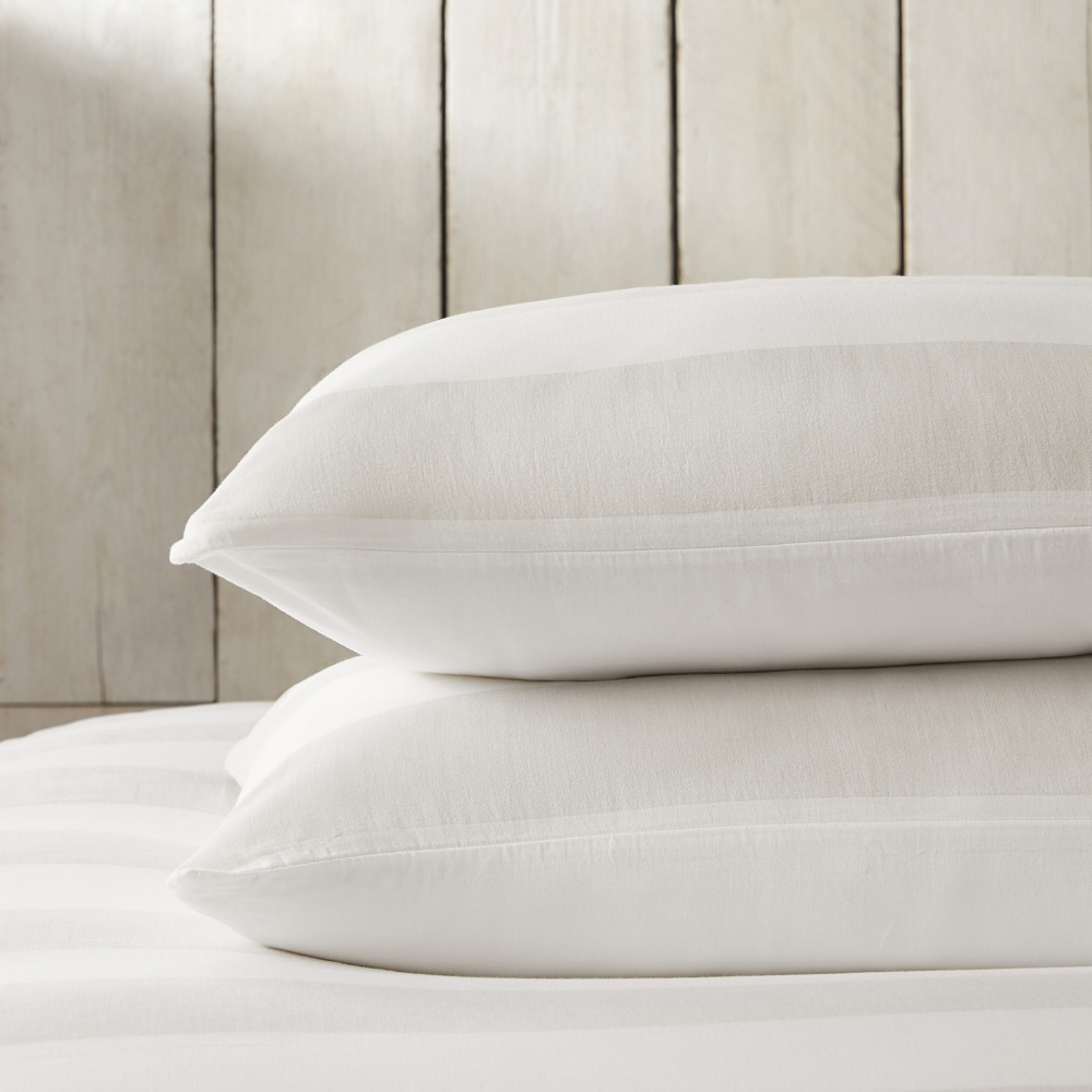 The White Company Maris Stripe Classic Pillowcase - Superking